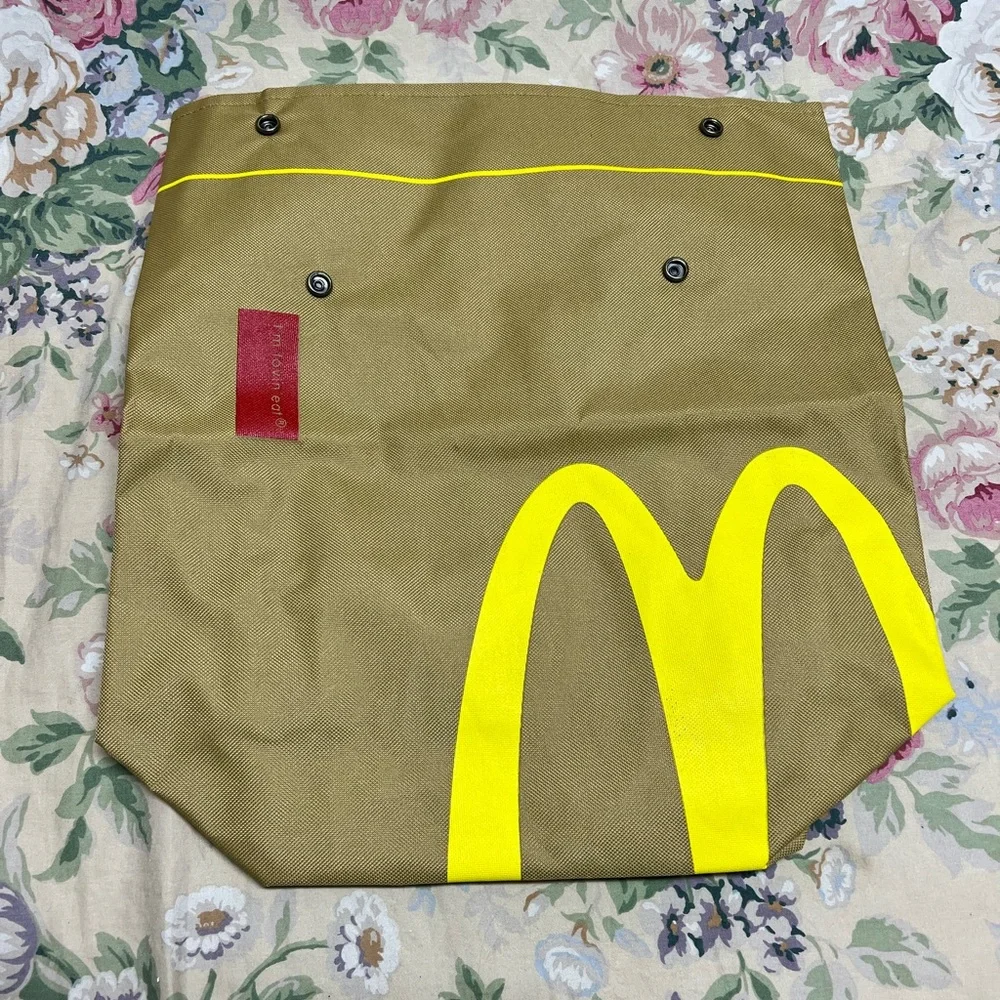 Canvas Backpack - Picture 11 of 12